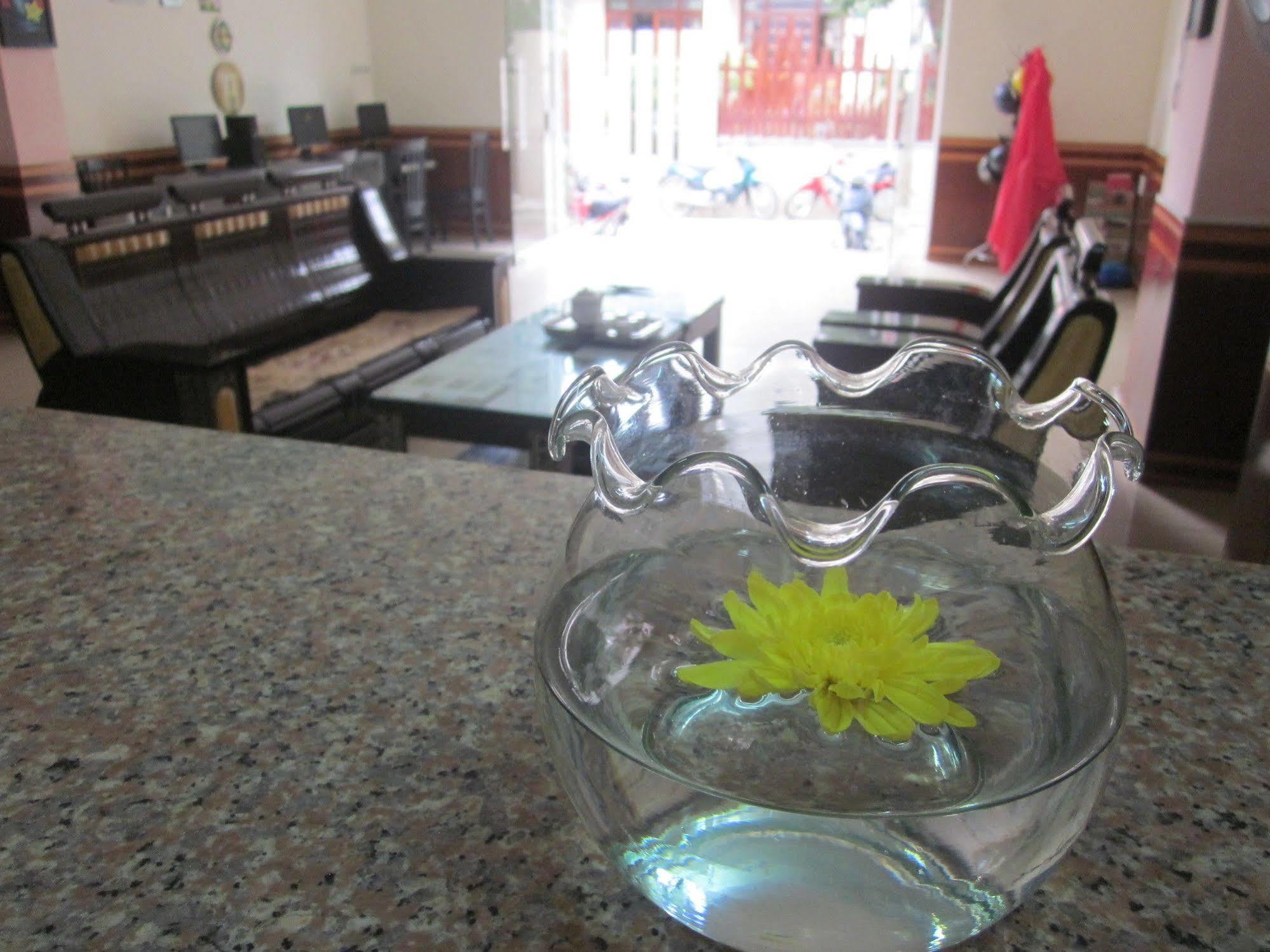 Valentine Hotel Hue Zewnętrze zdjęcie